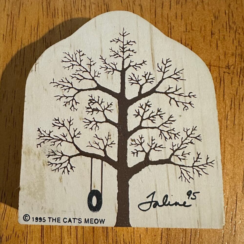 1995 The cats meow Wooden Village Display Winter Tree 3.5x3x.75 Jaline